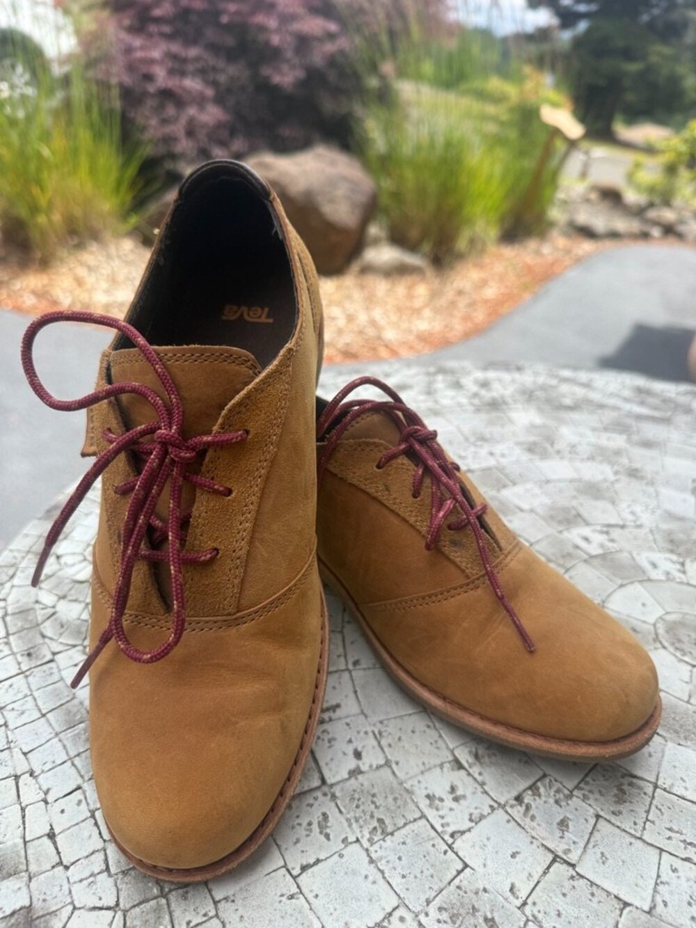 Teva's Suede Leather Shoes Waterproof Size 7